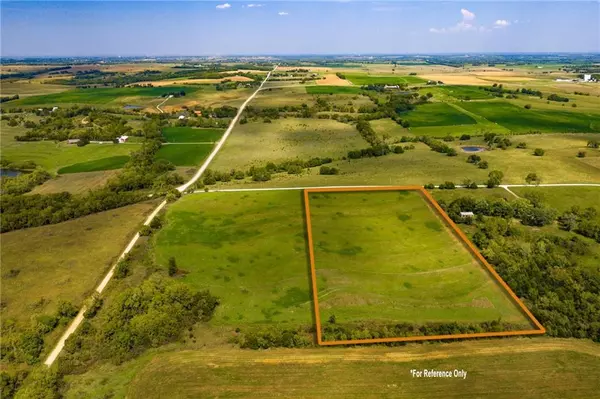 115 N 1150 RD, Berryton, KS 66409