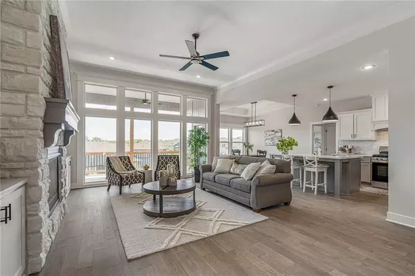 19692 W 114th ST, Olathe, KS 66061