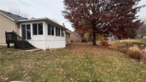 23835 W 57th ST, Shawnee, KS 66226