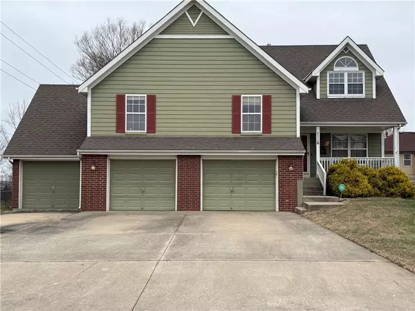 1116 Wiltshire BLVD, Raymore, MO 64083