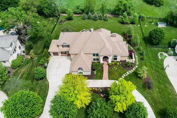 14547 Granada CIR, Leawood, KS 66224