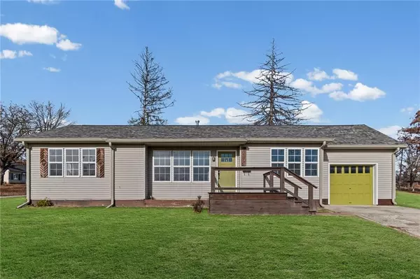 514 SW 3rd St TER, Carrollton, MO 64633