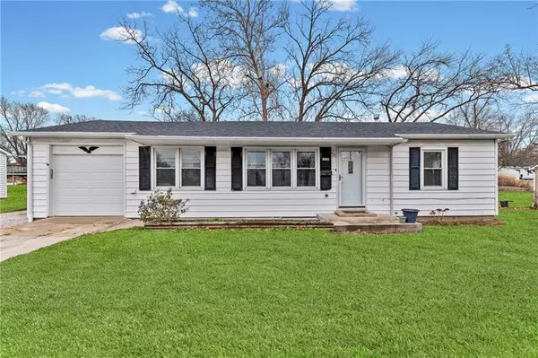 914 N Folger ST, Carrollton, MO 64633