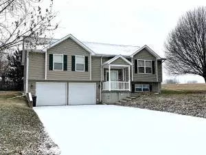 1848 CYPRESS, Maryville, MO 64468