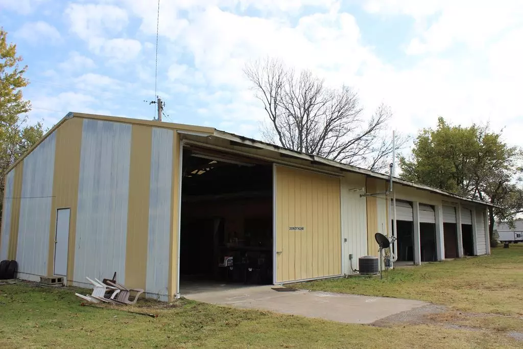 Independence, KS 67301,1543 W Laurel N/A