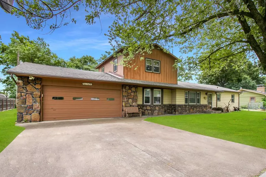 702 S 35th N/A, Parsons, KS 67357