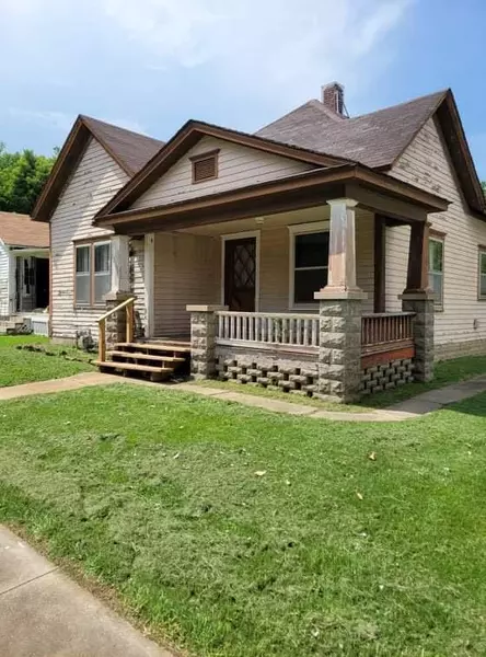 1611 Dirr AVE, Parsons, KS 67357