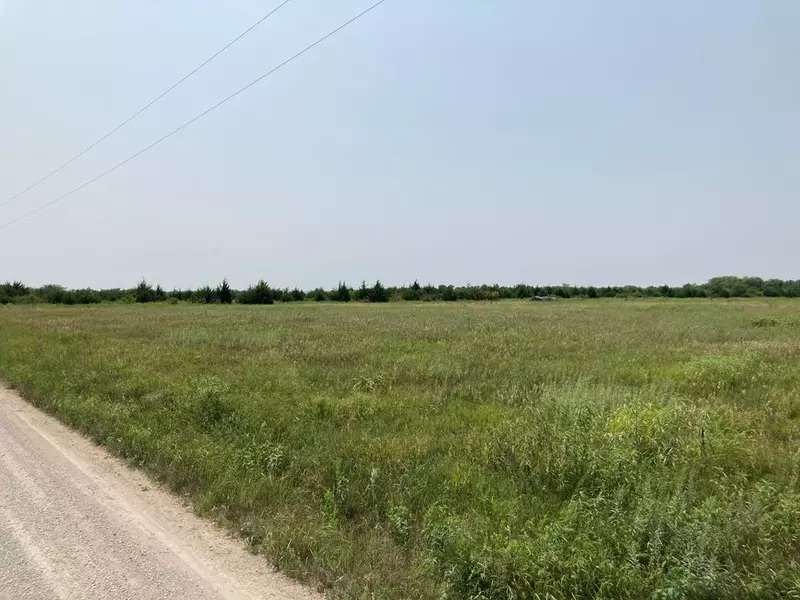 250 Haskell RD, Pomona, KS 66510