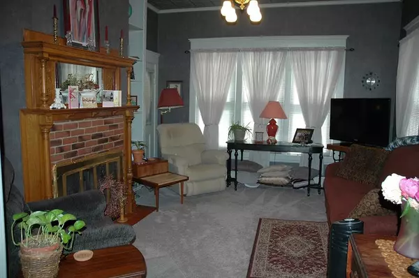 Parsons, KS 67357,1410 Grand AVE