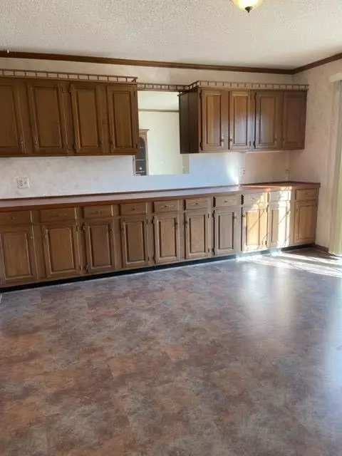 Independence, KS 67301,2410 Samuel PL