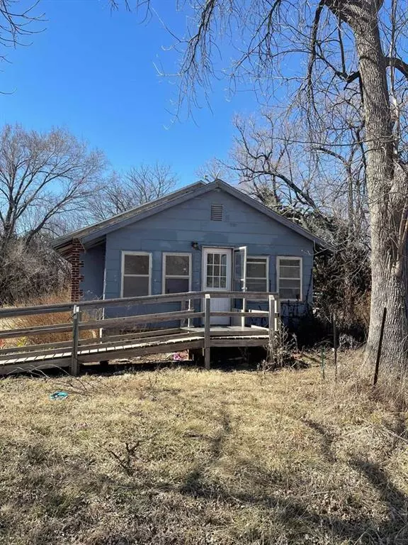 Buffalo, KS 66717,112 Maple N/A