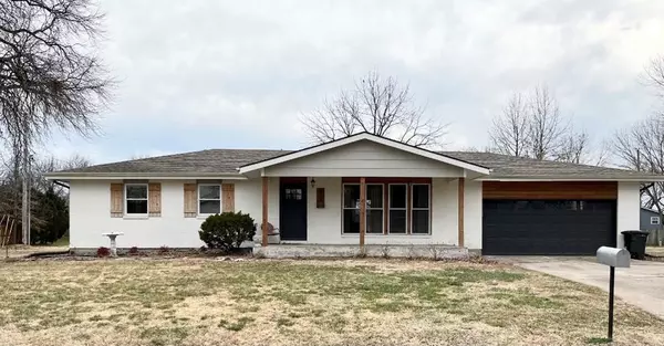 Parsons, KS 67357,610 Cherokee AVE