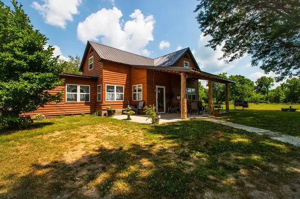 7600 Friends RD, Baxter Springs, KS 66713