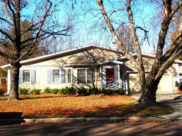 1018 Meadowbrook Rd E N/A, Iola, KS 66749