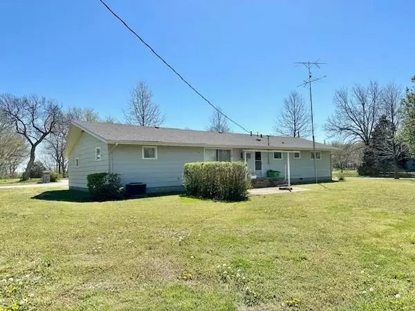 Cherryvale, KS 67335,518 S Olive ST