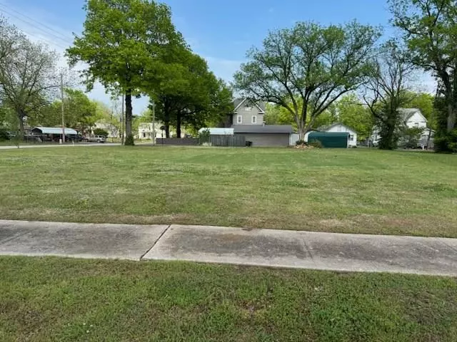 Caney, KS 67333,301 and 303 S Wood N/A