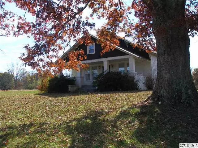 1647 W 7th ST, Newton, NC 28658