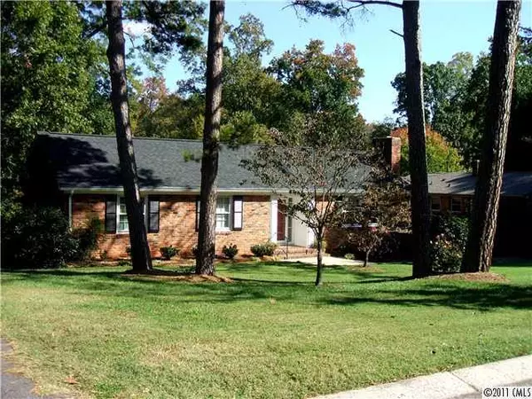 4245 Waterbury DR, Charlotte, NC 28209
