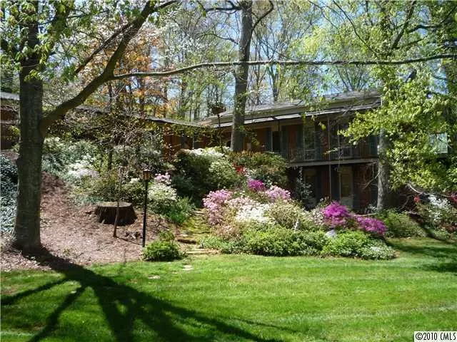 302 Valley Stream RD, Statesville, NC 28677