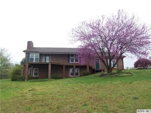 2908 Highland CIR, Shelby, NC 28150