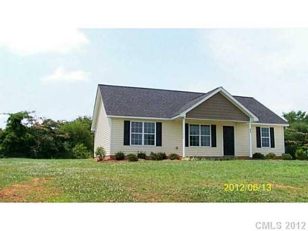 828 Horse Hair LN, Oakboro, NC 28129