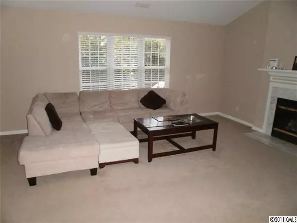 Charlotte, NC 28277,9431 Thatcher Hall CT