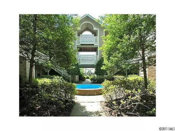 5003 Sharon RD #B, Charlotte, NC 28210
