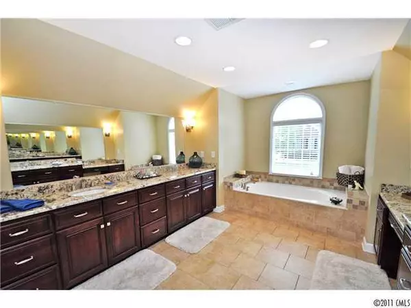 Huntersville, NC 28078,12824 Shamley CT