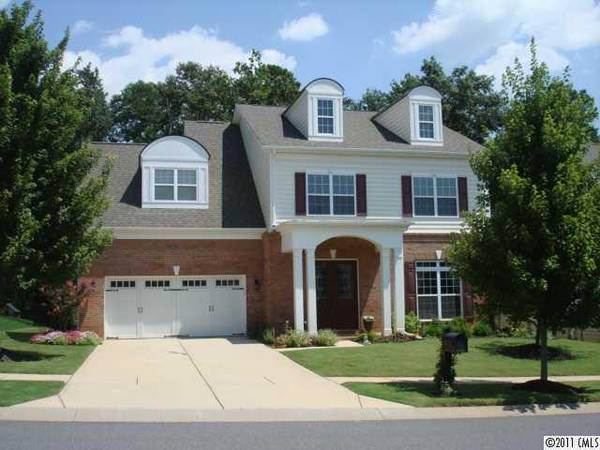 914 Treasure CT, Fort Mill, SC 29708