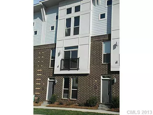 Charlotte, NC 28205,951 Warren Burgess LN #SG 32-04
