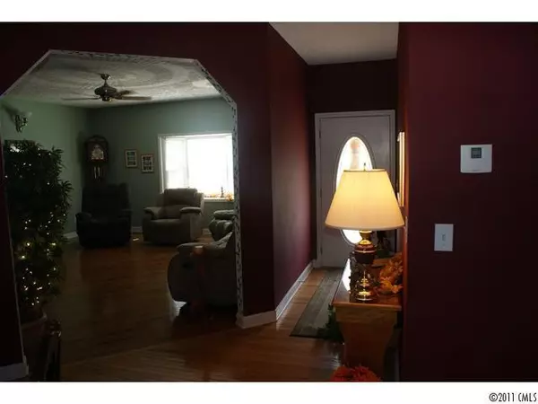 Statesville, NC 28625,106 Hidden River LN