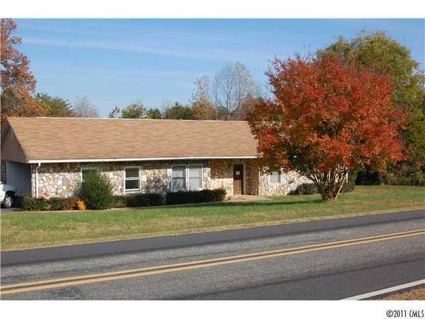 7068 Little Mountain RD, Sherrills Ford, NC 28673