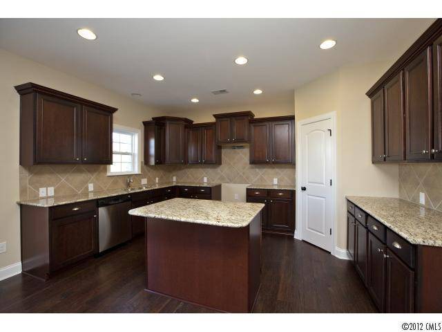 Concord, NC 28027,9618 NW Camden Town DR #291