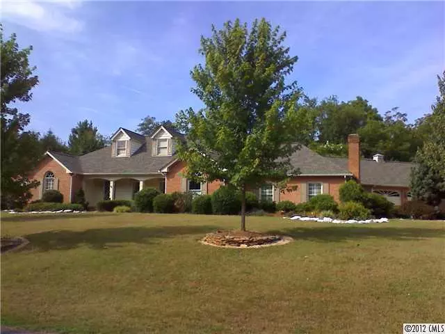 Forest City, NC 28043,220 Carver LN