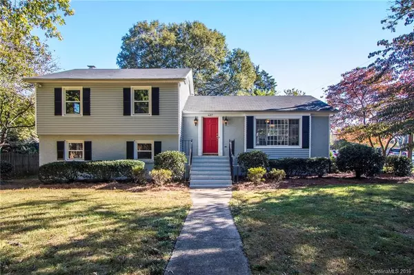 Charlotte, NC 28210,6317 Yellowood RD