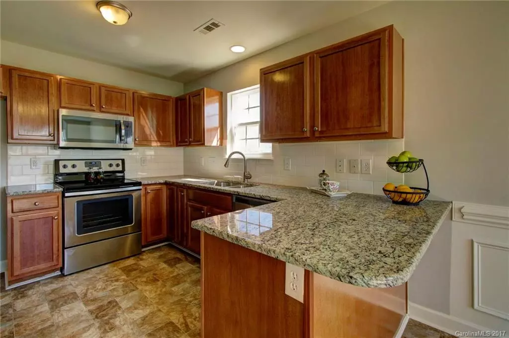 Charlotte, NC 28208,2644 Reid Park LN