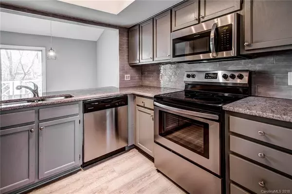 5214 Amity Springs DR, Charlotte, NC 28212