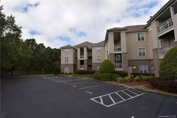 108 Pier 33 DR #403, Mooresville, NC 28117