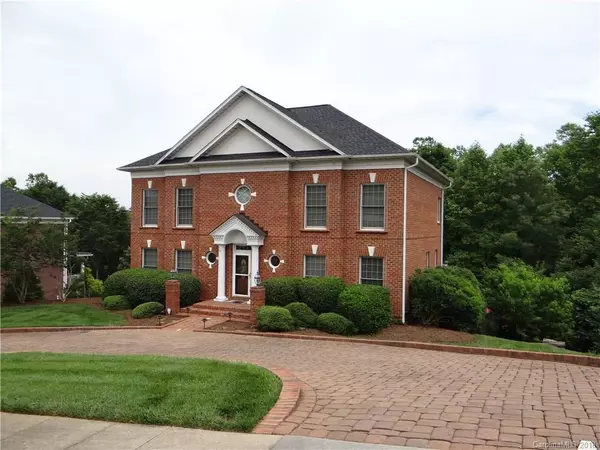 Hickory, NC 28601,3722 8th Street PL NW