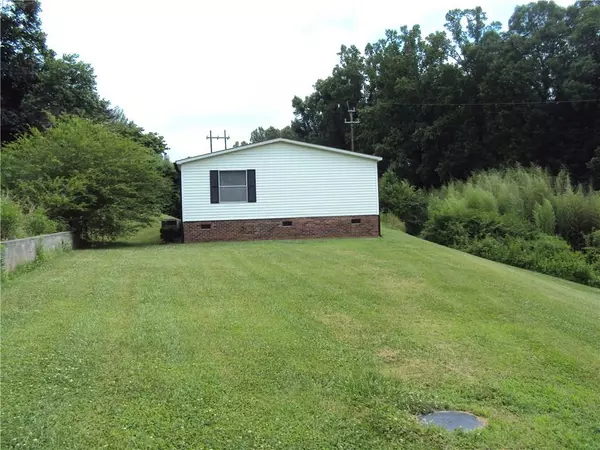 Hickory, NC 28602,1525 2nd ST SW