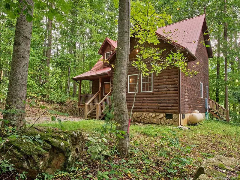 76 Hannah Hill RD, Maggie Valley, NC 28751