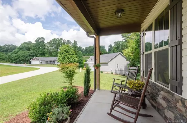 Flat Rock, NC 28731,236 Beck Creek CIR