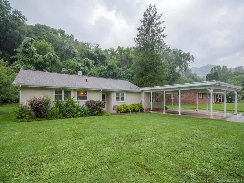 92 Josephine ST, Sylva, NC 28779