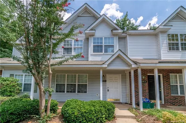 6766 Cypress Tree LN, Charlotte, NC 28215