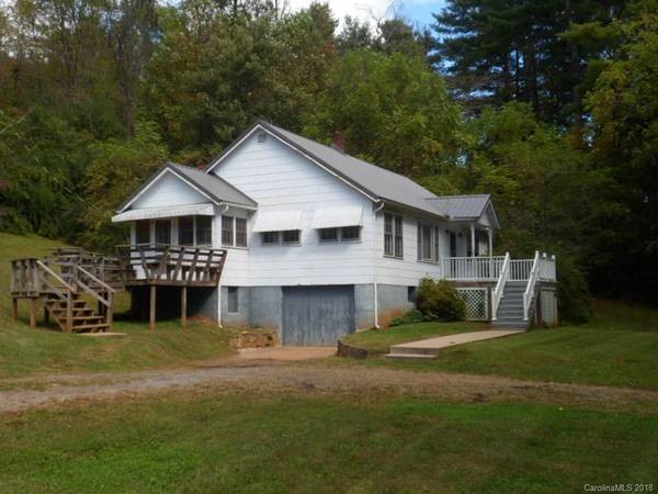 2295 Skyland DR, Sylva, NC 28779