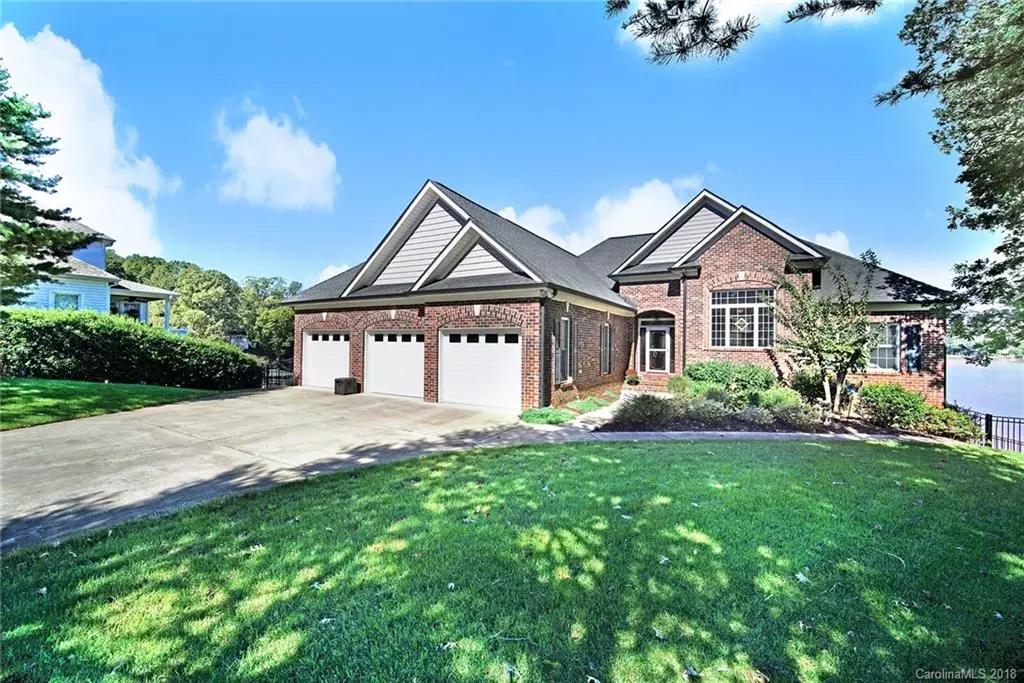 Sherrills Ford, NC 28673,6980 Golden Bay CT #32