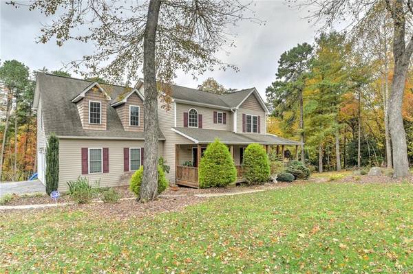 130 Wyatt Andrew DR, Mills River, NC 28759