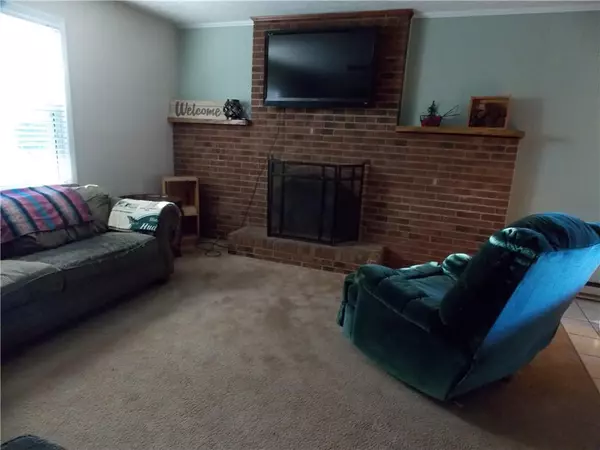 Hudson, NC 28638,617 Ivy ST