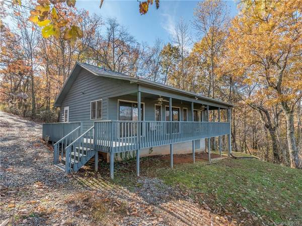 239 Gamelands TRL, Saluda, NC 28773