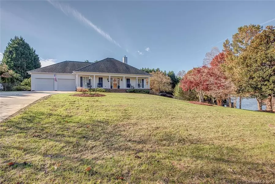 109 N Oakwood DR, Kings Mountain, NC 28086